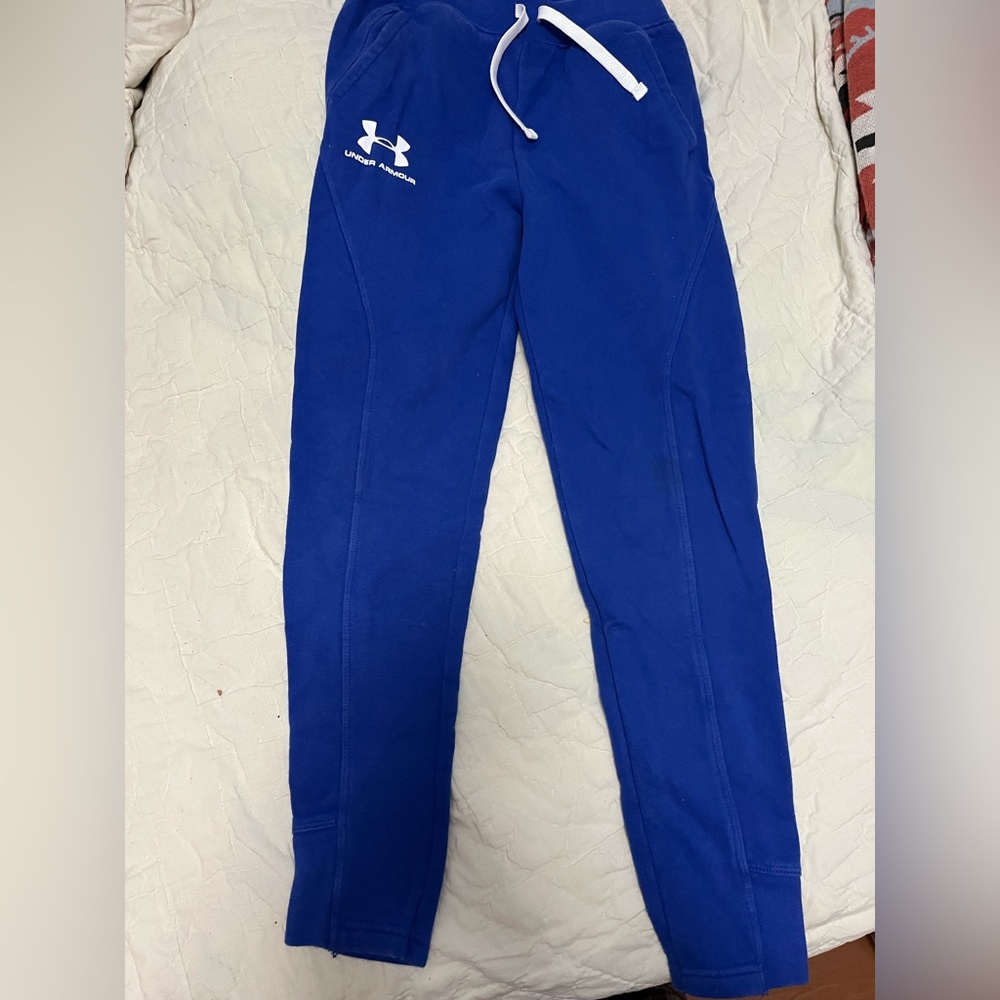 Boys Under Armour Medium pants